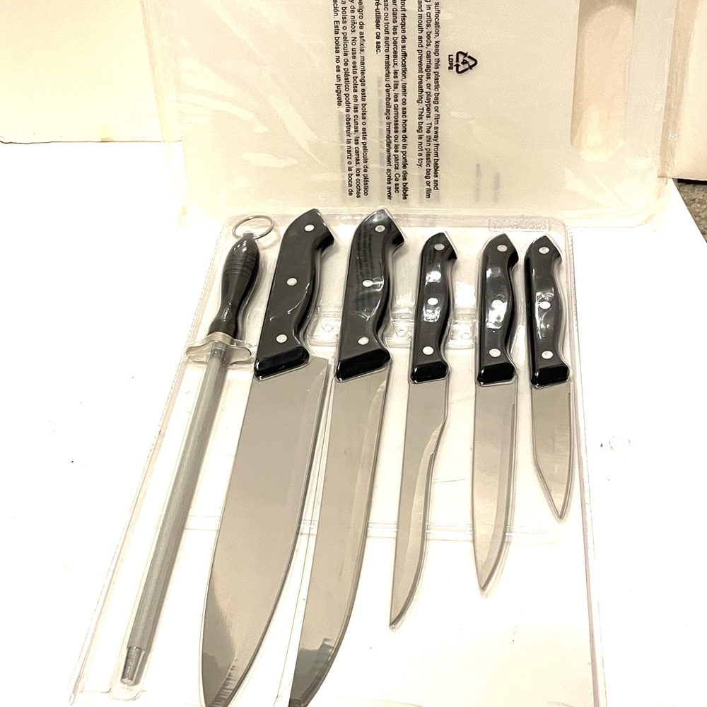 Omaha Steaks Stainless Steel Knife Set with Black Handles